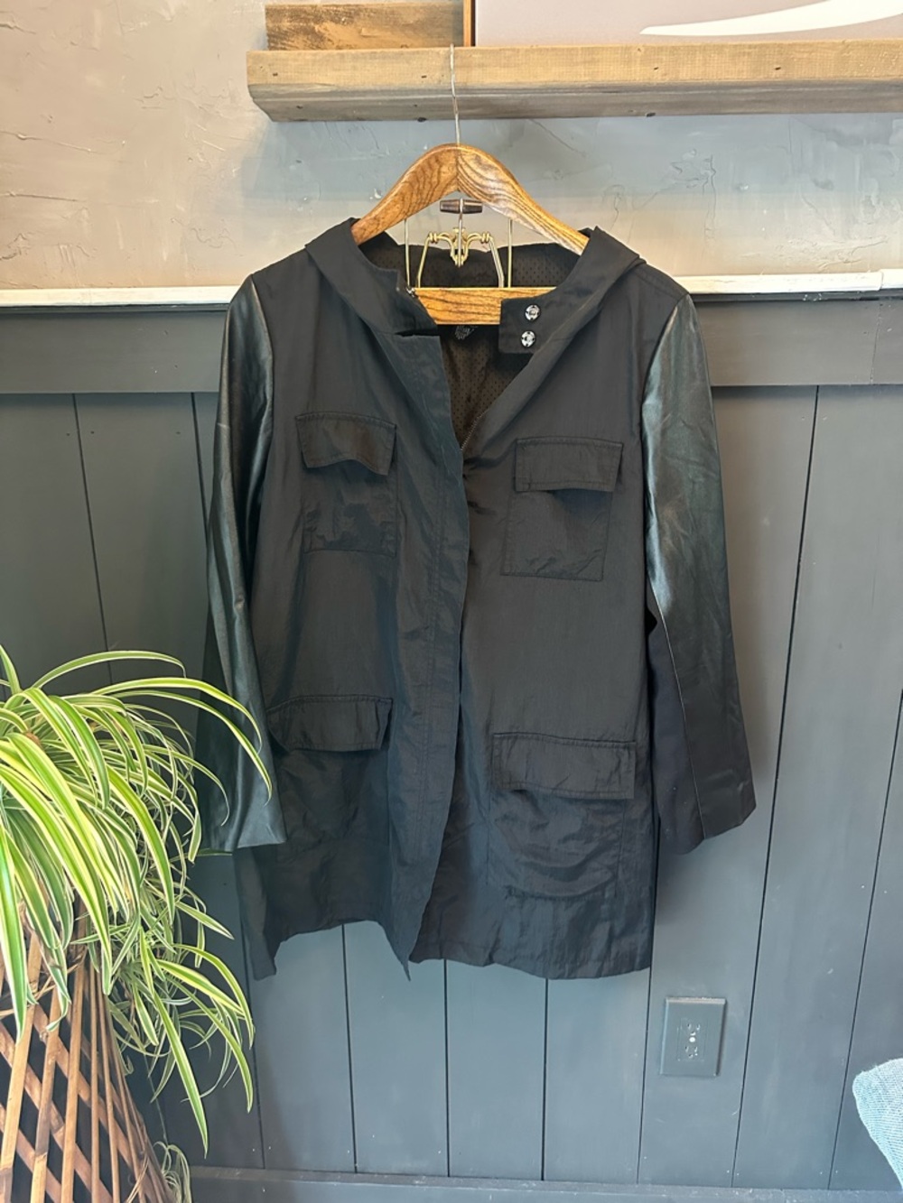 Alfani Utility Jacket Women Black Gorpcore Mixed Media Faux Leather Hooded sz L